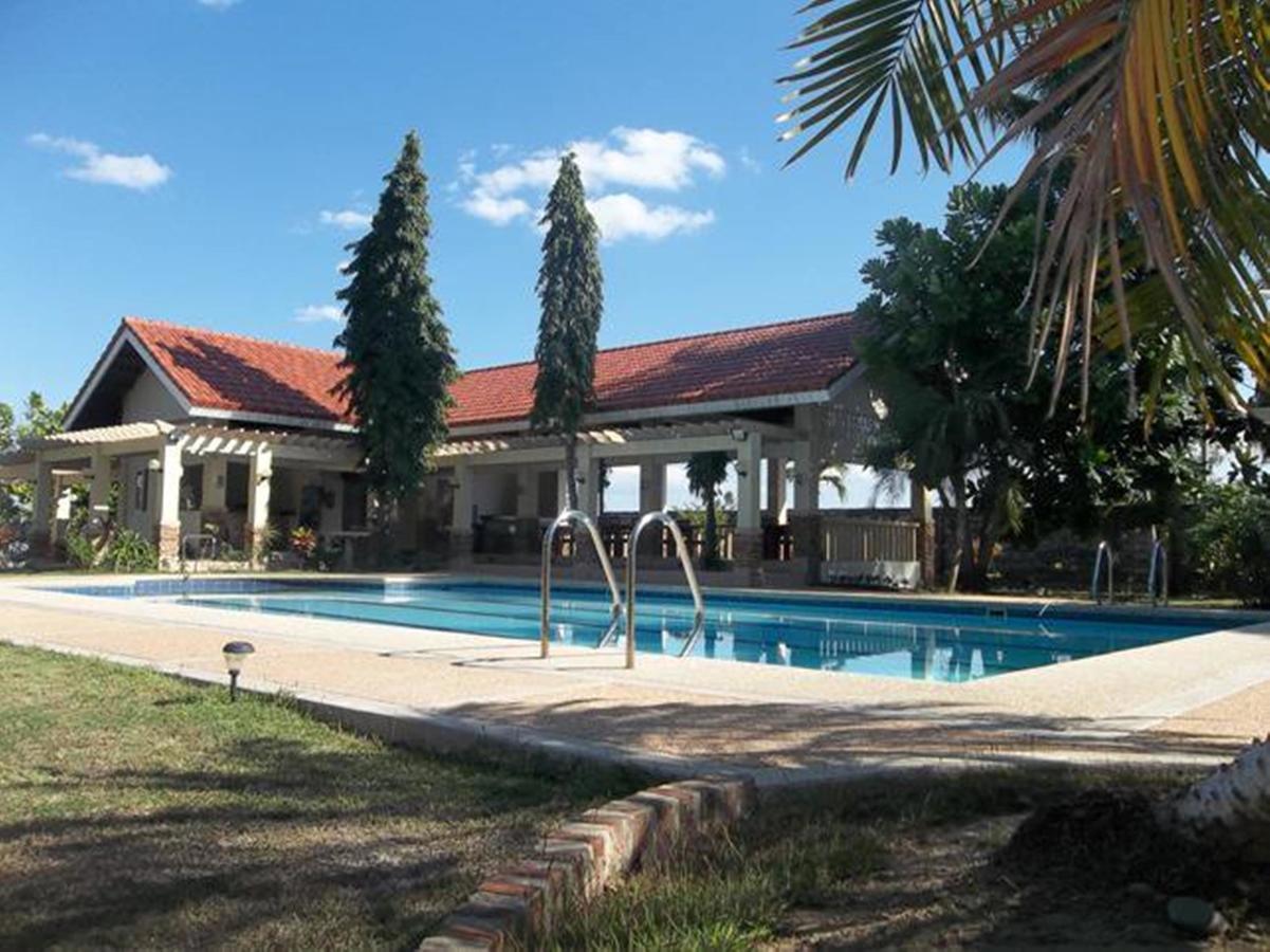 Happy Ripples Beach Resort Mabilao Exterior foto