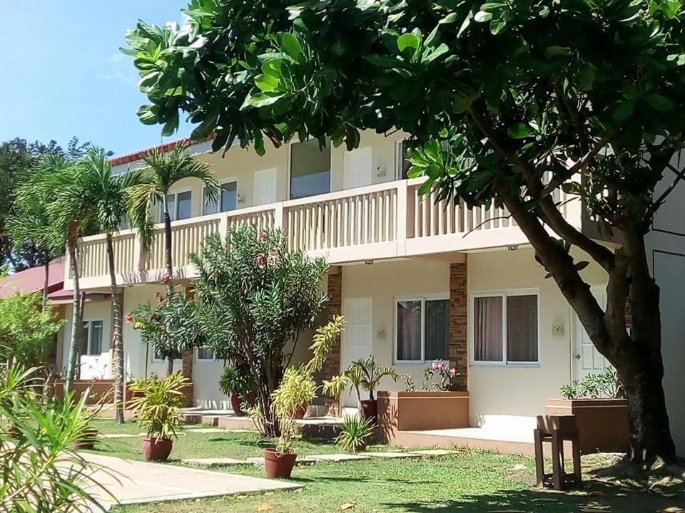 Happy Ripples Beach Resort Mabilao Exterior foto